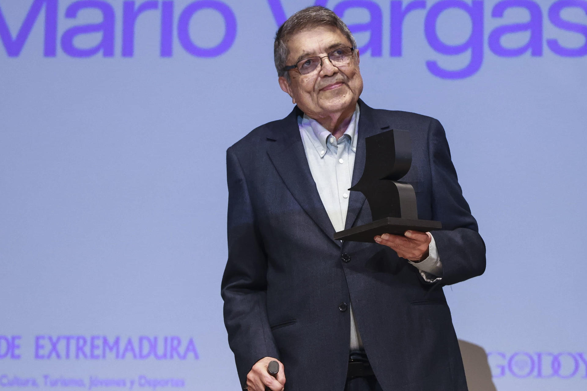 Sergio Ramírez, candidato a la silla L de la RAE en sustitución de Mario Vargas Llosa