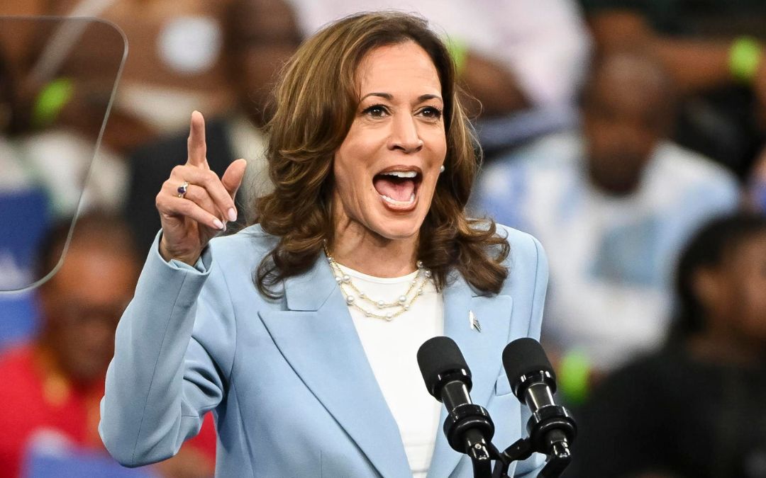 Biden pasa el testigo a Harris y será el protagonista al inicio de la convención demócrata