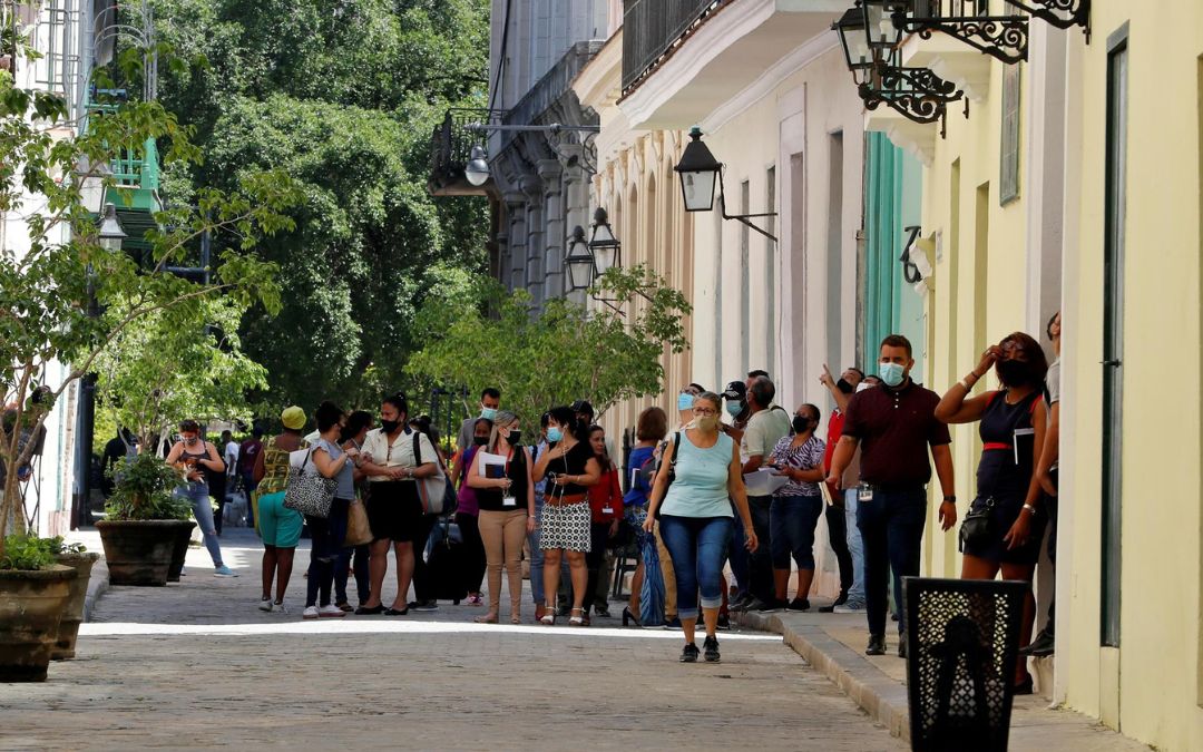 Cuba reporta daños en casas, electricidad y aludes de tierra por sismos en zona oriental