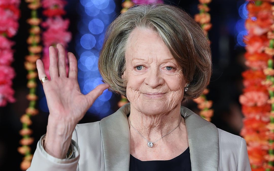 Los actores de 'Harry Potter' despiden a Maggie Smith y los fans alzan sus varitas al aire