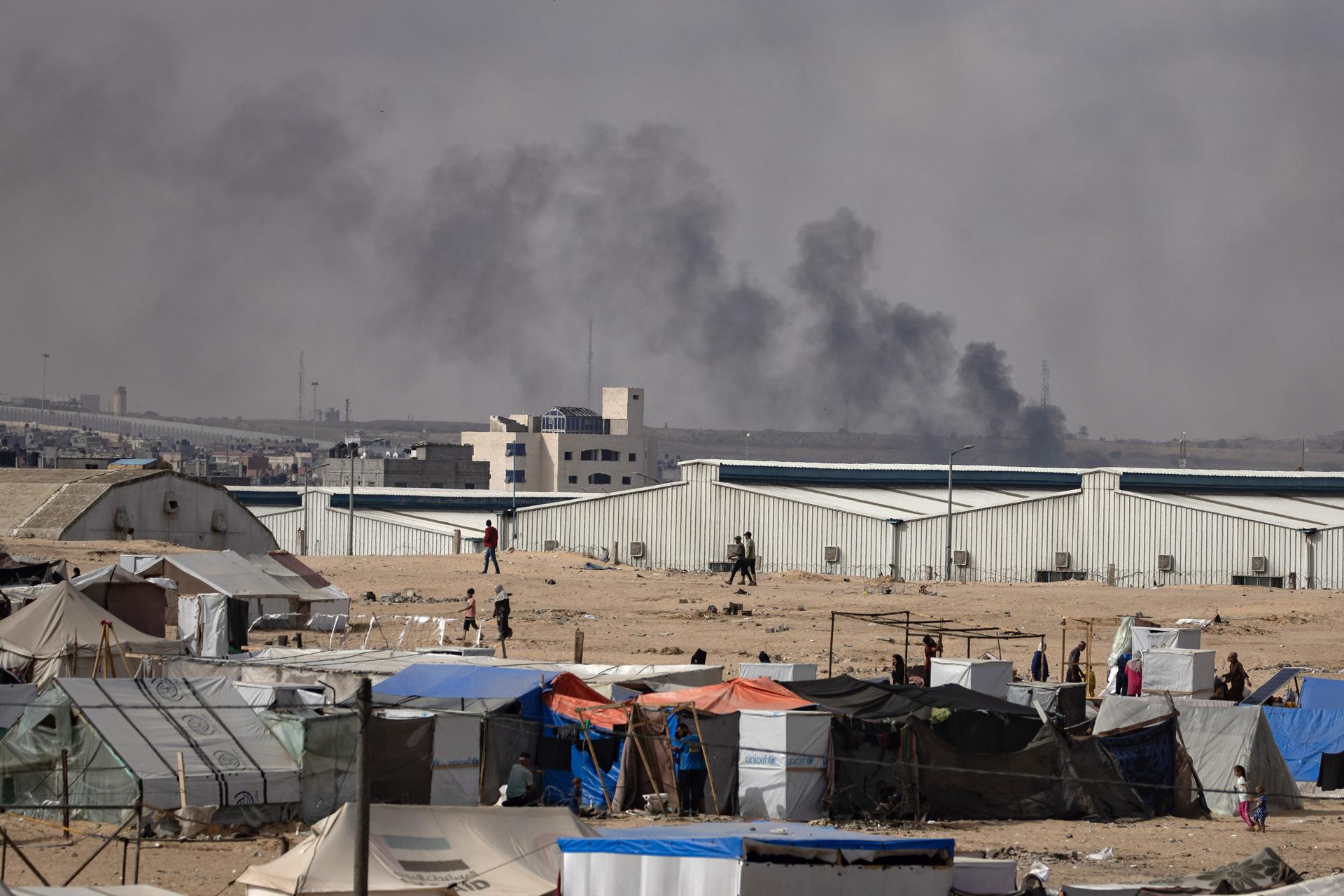 Un campamento de desplazados en Rafah. EFE