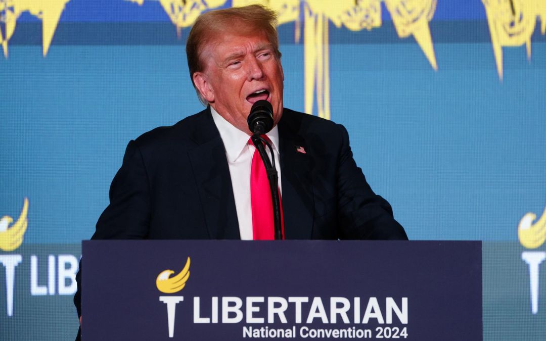 Trump es abucheado al tratar de conquistar a los miembros del Partido Libertario