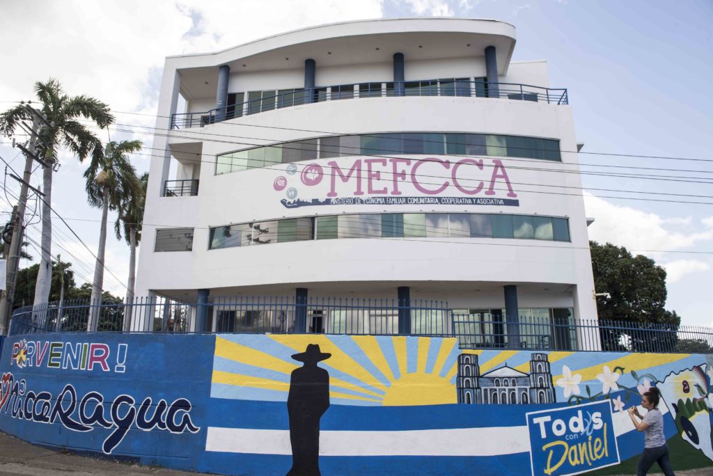 Edificio del MEFCCA en Managua.