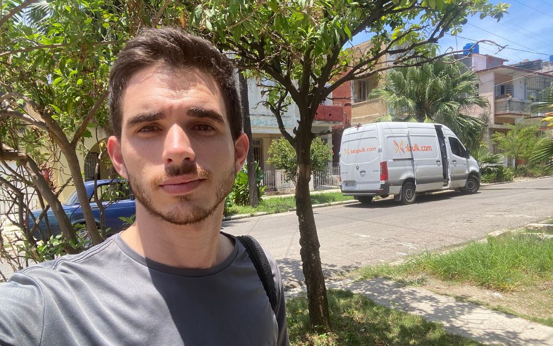 El régimen le impide el ingreso a Nicaragua al activista cubano Leandro Hernández