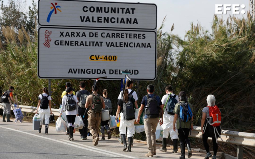 Sigue la busca de víctimas de la lluvia torrencial que arrasó la provincia de Valencia