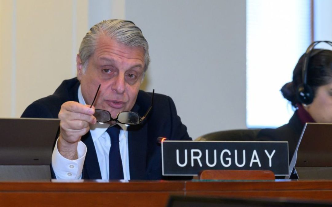 Embajador uruguayo ante la OEA cataloga a Ortega y Murillo como "desquiciados"