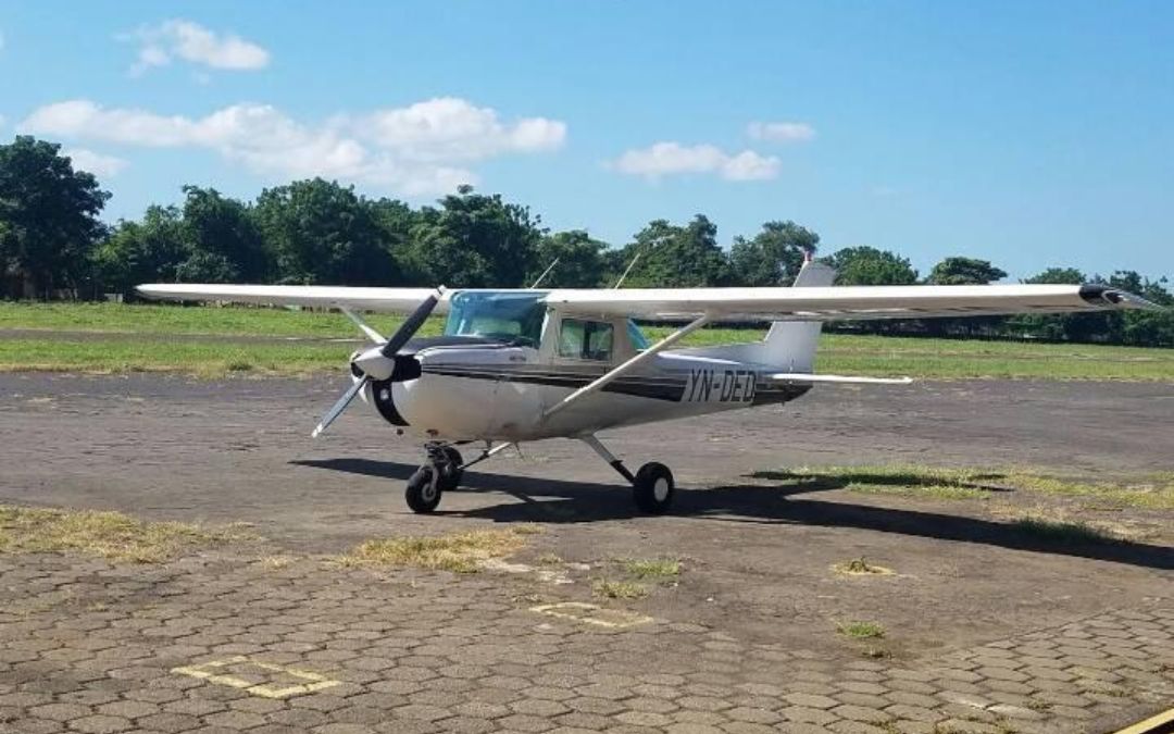 La dictadura da golpe bajo a la producción con la toma y cierre de aeródromos para avionetas fumigadoras