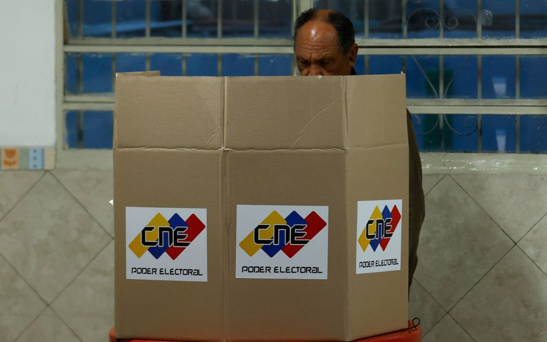 Comienzan a abrir los centros electorales en Venezuela para las presidenciales