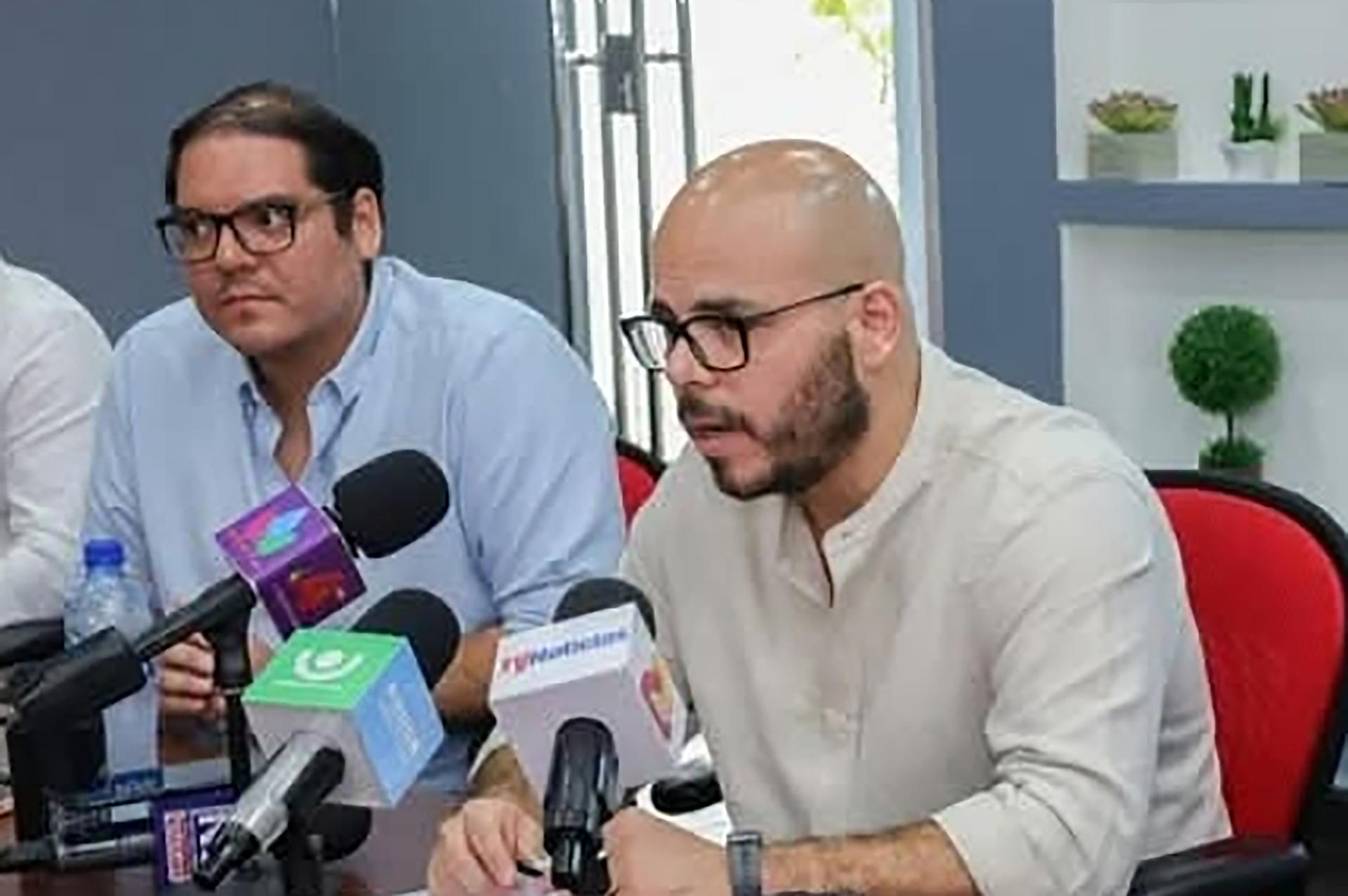 Daniel Edmundo y Maurice Facundo: El propagandista y el “zar” de los deportes que se suman a la lista de sancionados