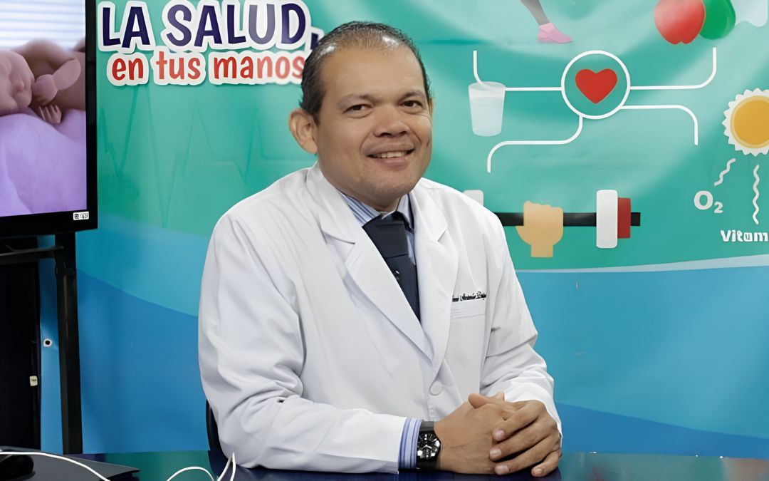Cover image for El régimen anuncia acciones judiciales contra el doctor José Antonio Delgado