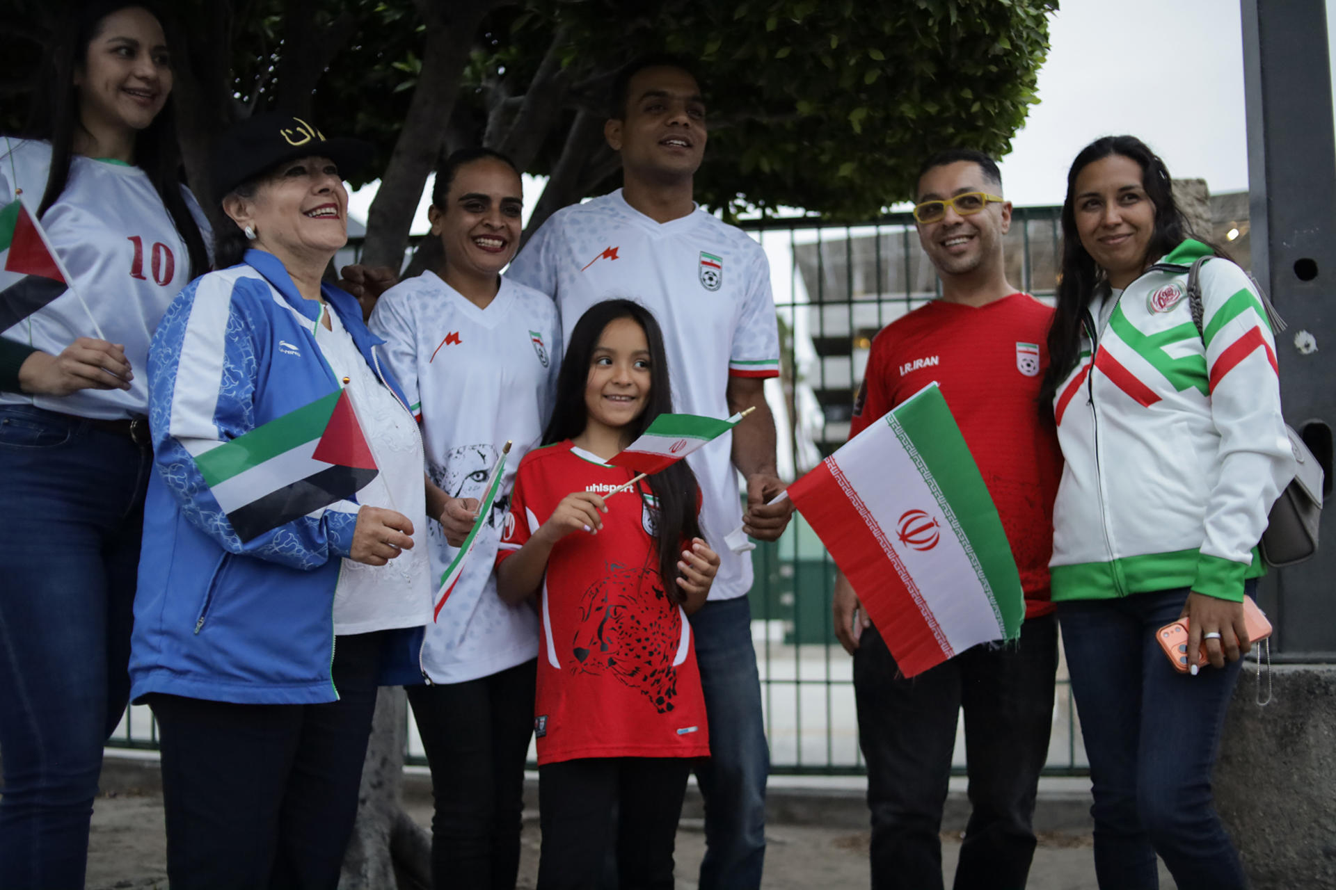 Cover image for Irán acusa a EE.UU. de revocar las entradas para los aficionados iraníes en el Mundial