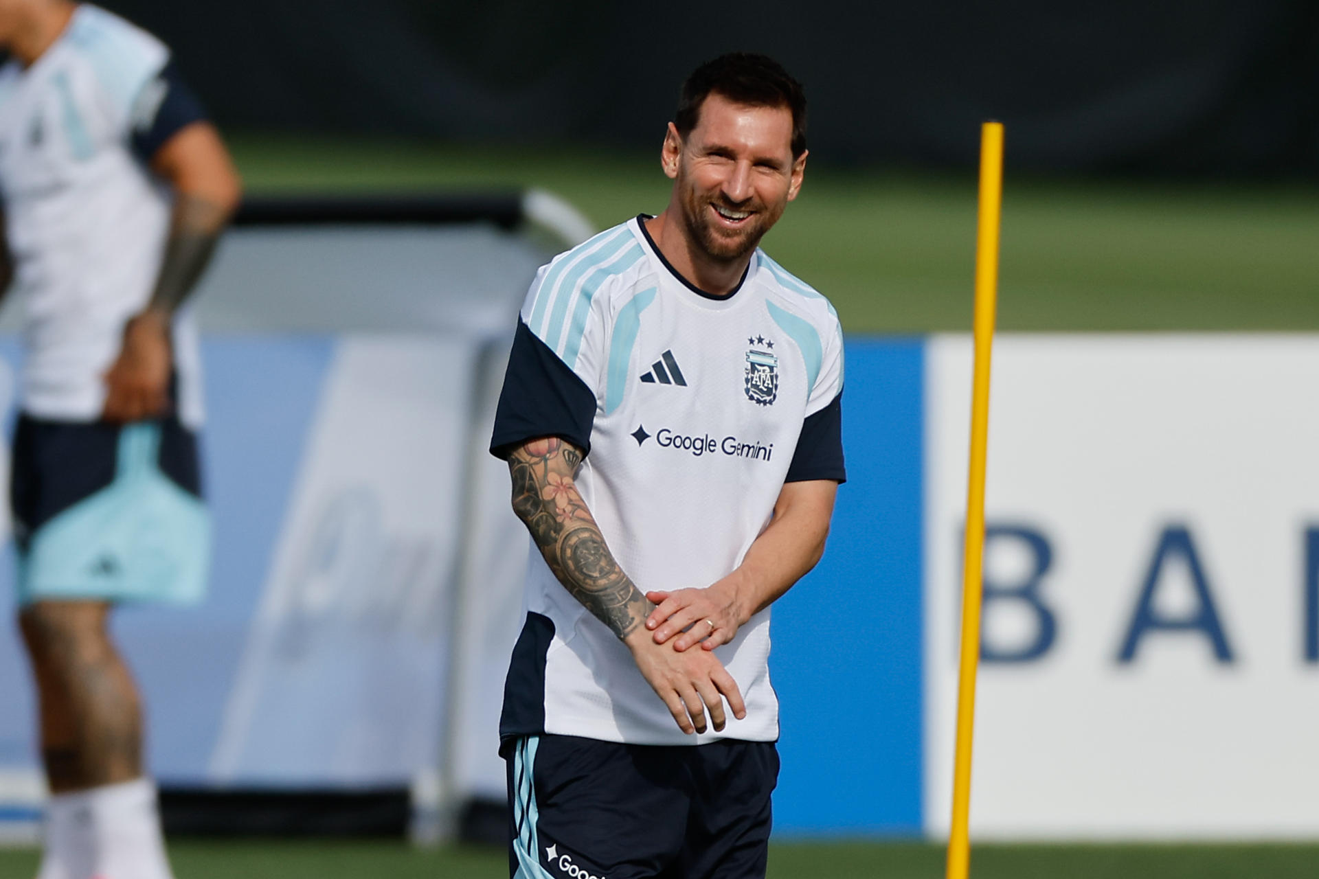 Cover image for Messi se prepara y puede adueñarse del récord de goleador absoluto