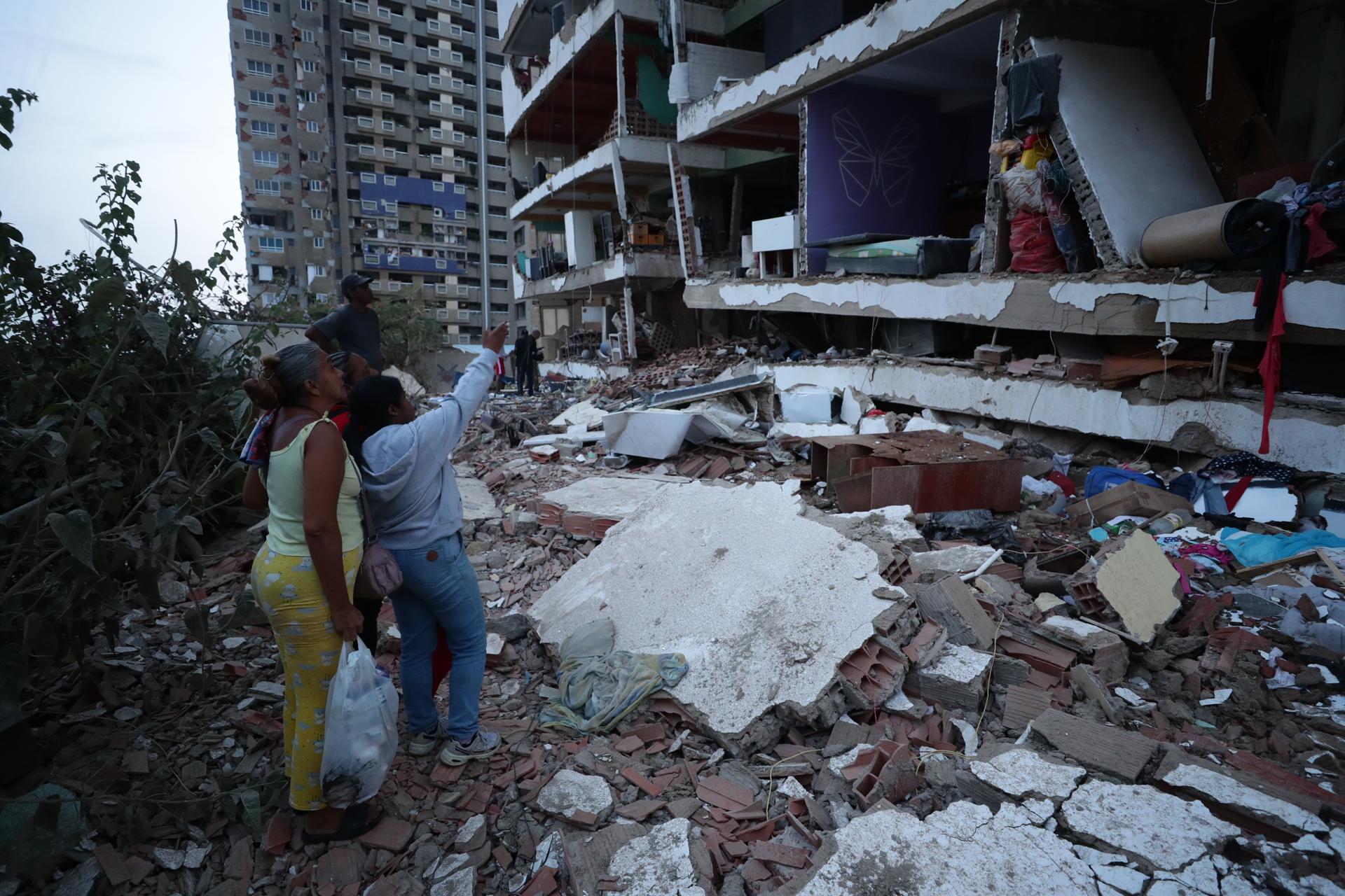 Caos en La Guaira, Venezuela: Saqueos y falta de rescatistas tras terremotos