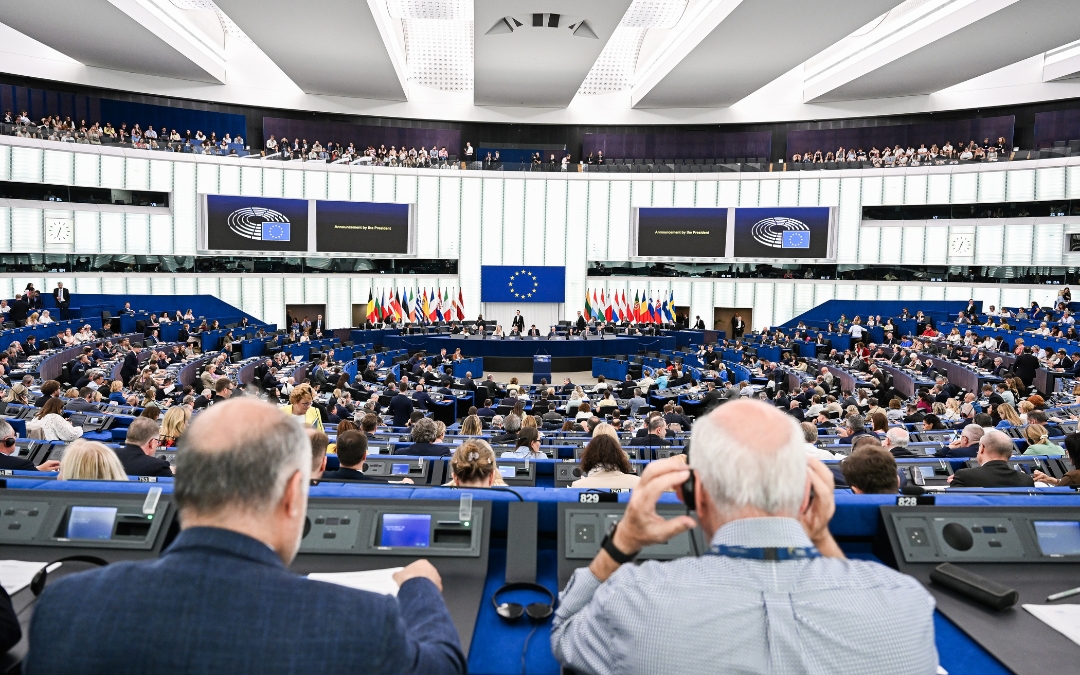 Parlamento Europeo pide juicios por crímenes de lesa humanidad contra Ortega y Murillo