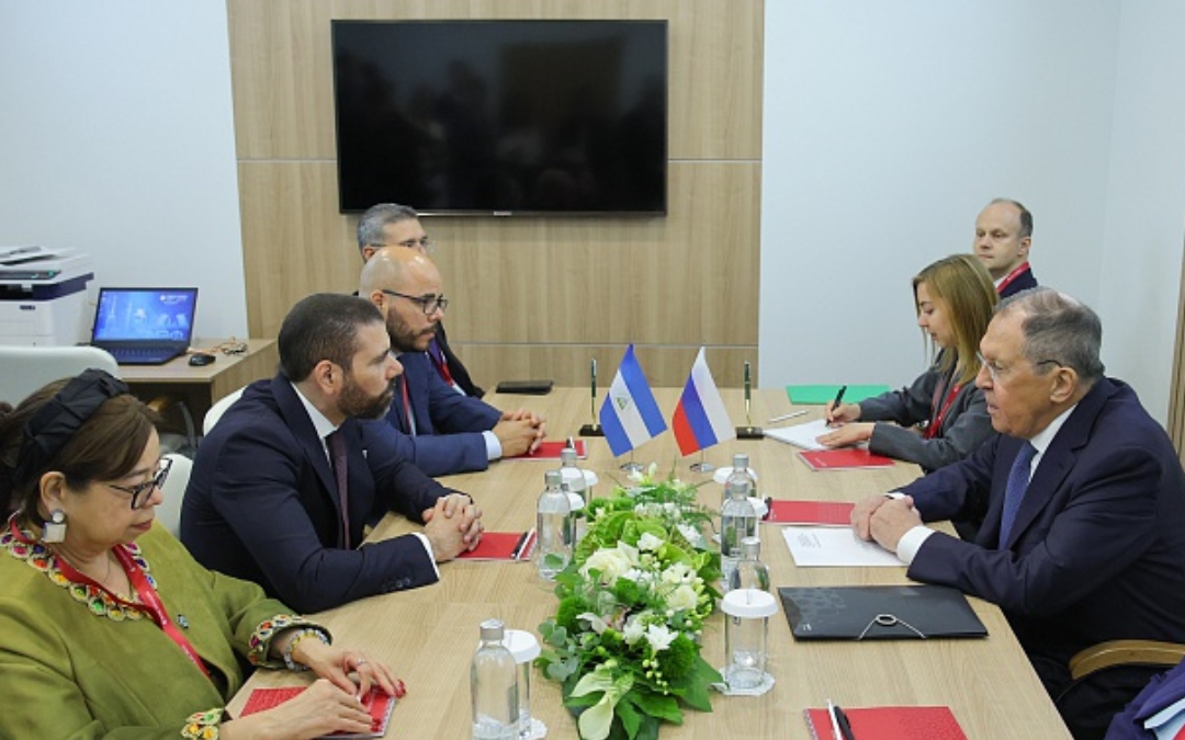 Laureano Ortega firma acuerdo con Sebastopol, base militar rusa en Crimea