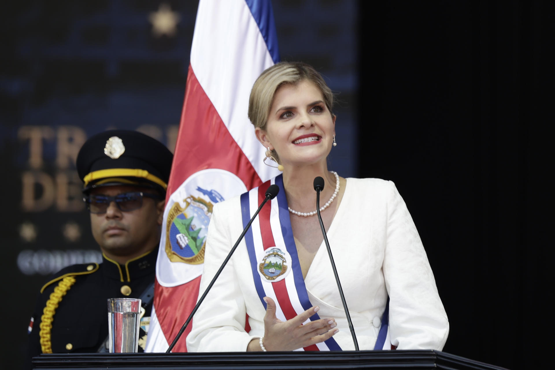Cover image for Presidenta de Costa Rica descarta atentado durante gira de campo en Las Crucitas